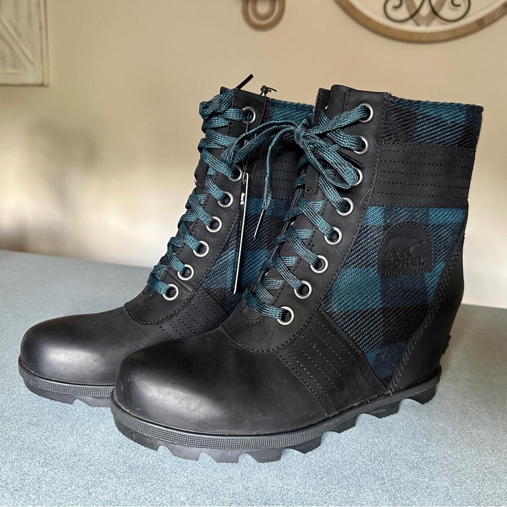 Sorel Lexi Wedge Boots